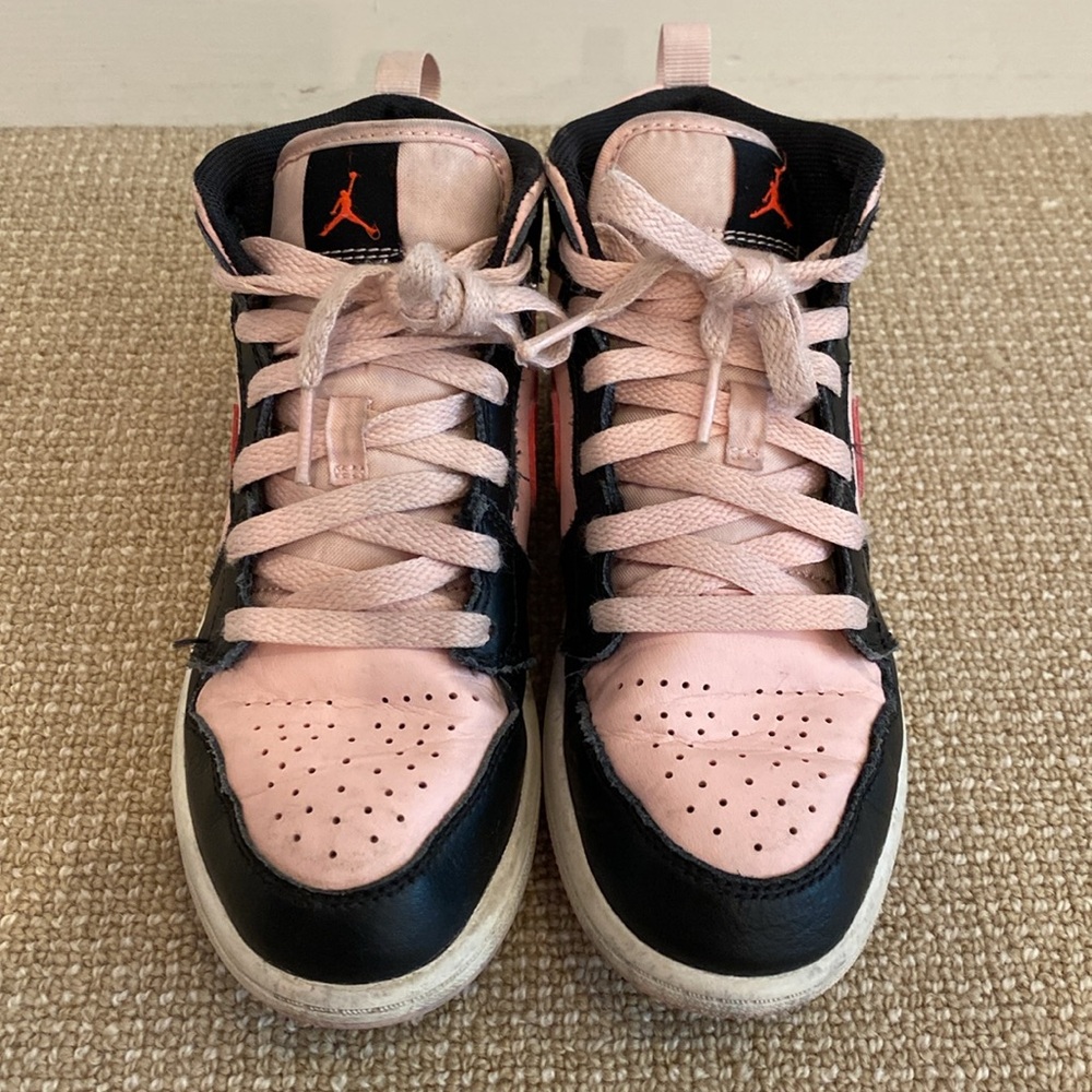 Jordan 1 Mid - Picture 2 of 6